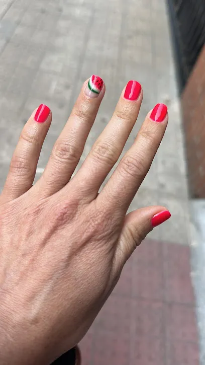 Nails Siona