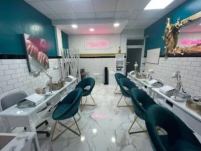 Nailstar by Alberto Dugarte