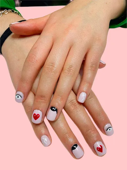 Nana Nails