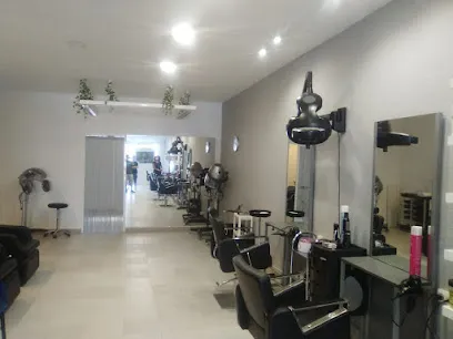 Nathalia Hair salón