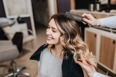 Nazaret Peluquería & Estética