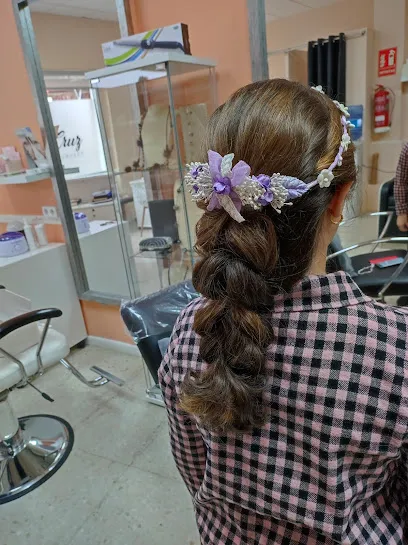 Nina Cruz Peluqueria Unisex
