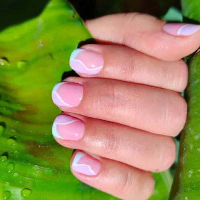 Noelia y sus Uñas