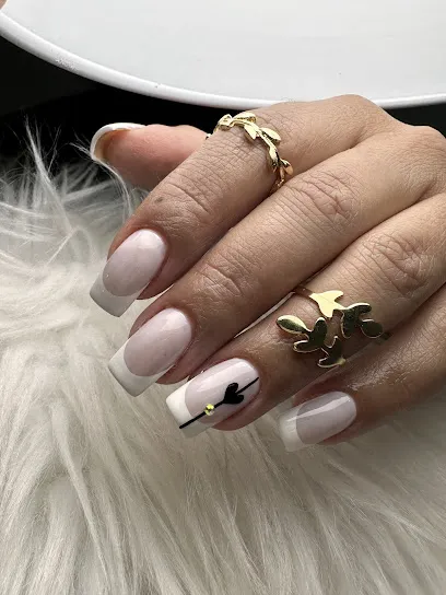 Noelya Nails