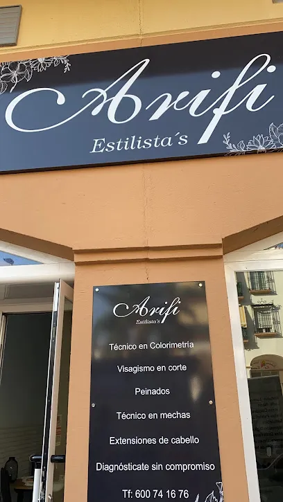 Nora Arifi estilistas