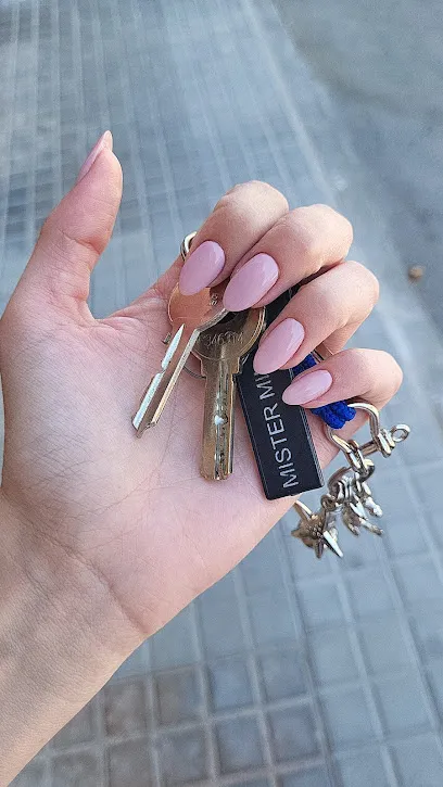 Nuku Nails