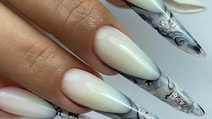 O.P.I Nails Salón