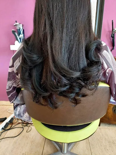 Opulence Hairdresser In Alfaquia