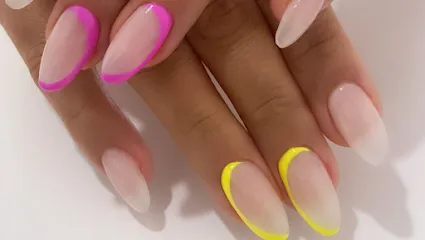 Paola | Lashes & Nails