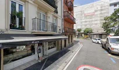 Peluquería Adats