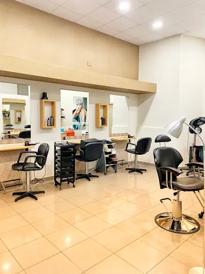 Peluquería-Centro Estética Canela