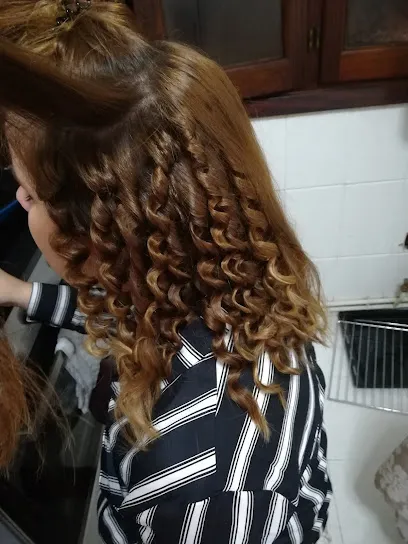 Peluqueria Corto y Cambio