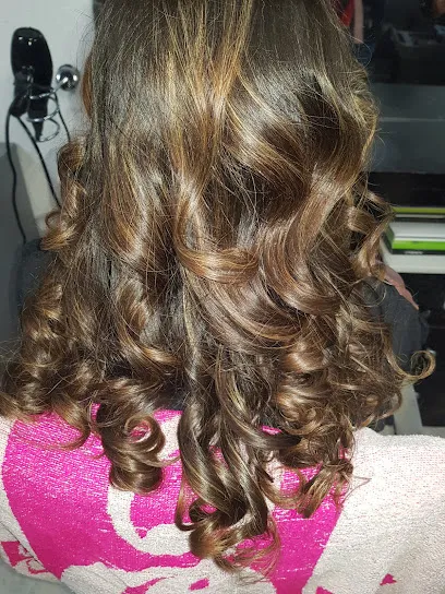 Peluquería & Estética Dama