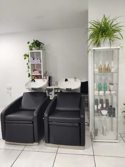 Peluqueria Kharites