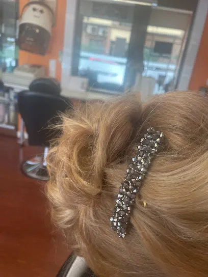 Peluquería las tres YYY