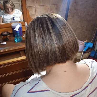 PELUQUERÍA LILI&AJ