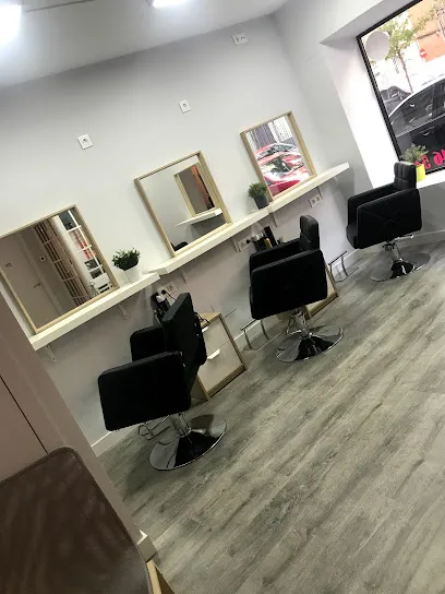 Peluqueria "Mira Que Pelos"