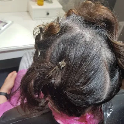 Peluquería Perfil Nuria Más Oliver