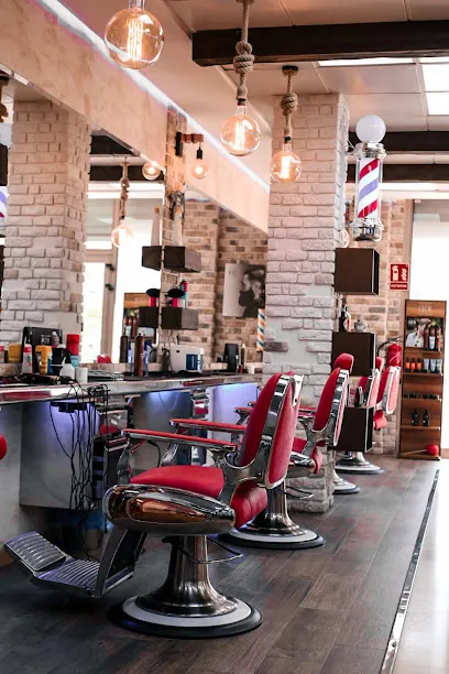 Peluquería Pour Homme Caletillas