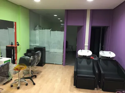 PELUQUERIA REBECA HERNÁNDEZ