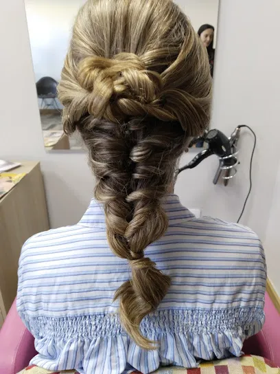 PELUQUERÍA REBEKA