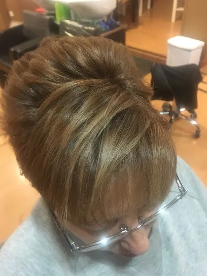 PELUQUERÍA ROMÁN UNISEX
