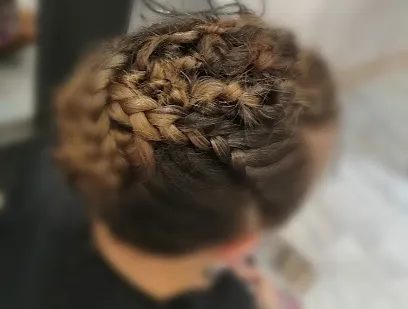 Peluquería SALÓN TRAZOS Bilbao