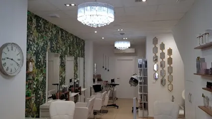 Peluquería S.i, by Elena. Centro de belleza.
