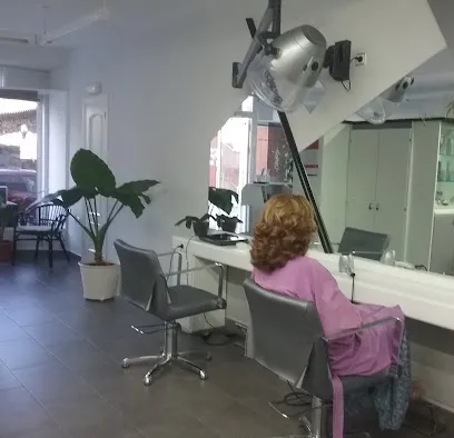 Peluquería Unisex Formas | Julia Bernardos