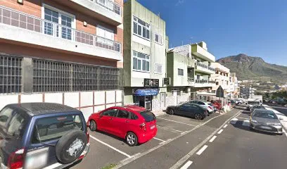 Peluquería y estética Dacil unisex