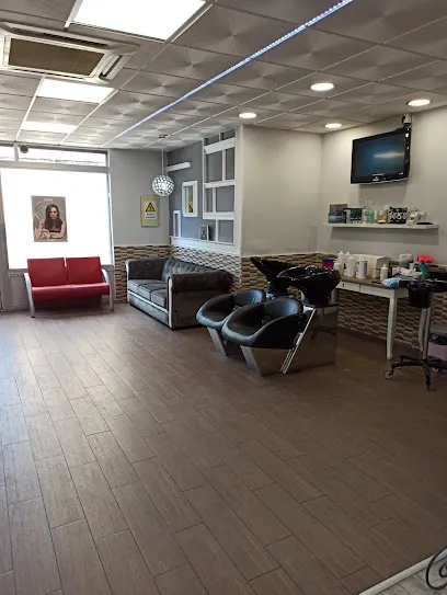 PELUQUERIA y ESTETICA JULMAR