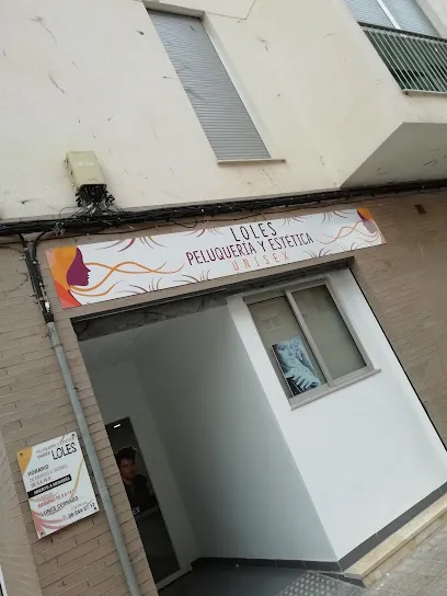 PELUQUERÍA y ESTÉTICA LOLES