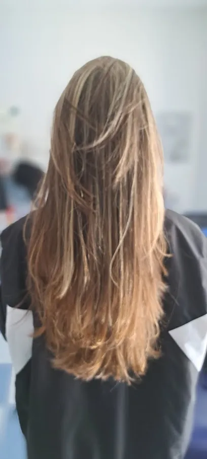 Peluqueria y estetica Moncada