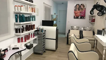 Peluquería y Estética PAOLA