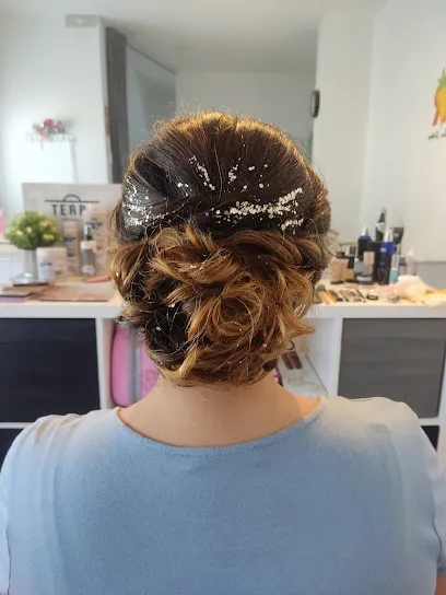 Peluquería y estética Rocío Cárdenas