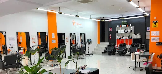 Peluquerías Low Cost LOJA