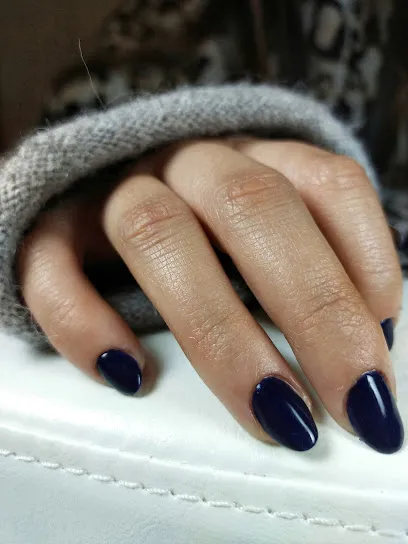 Pincel y Uñas