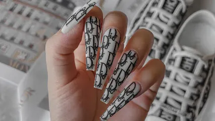 Pure Nail Bar