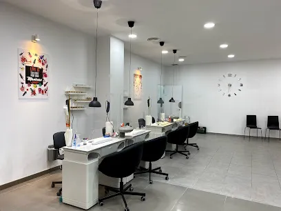 PURE NAIL BAR