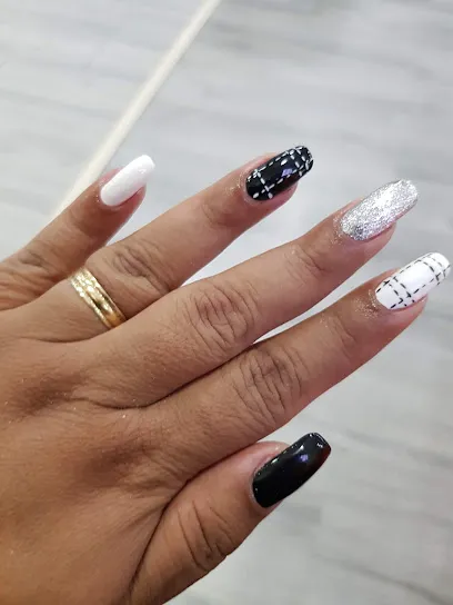 Queen Nail