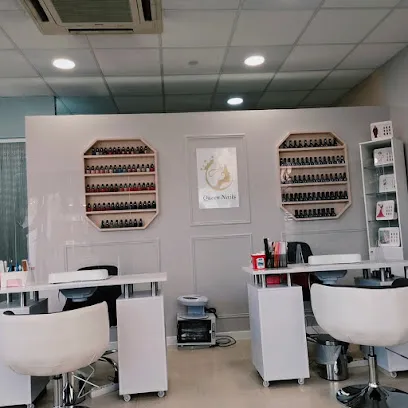 Queen Nails