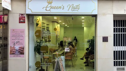 Queen's Nails