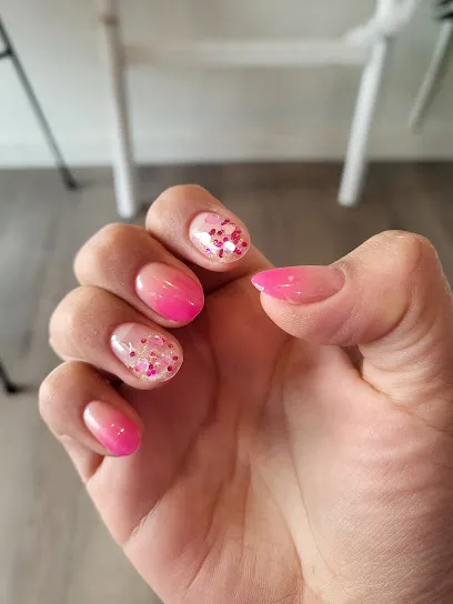 Reina Nails