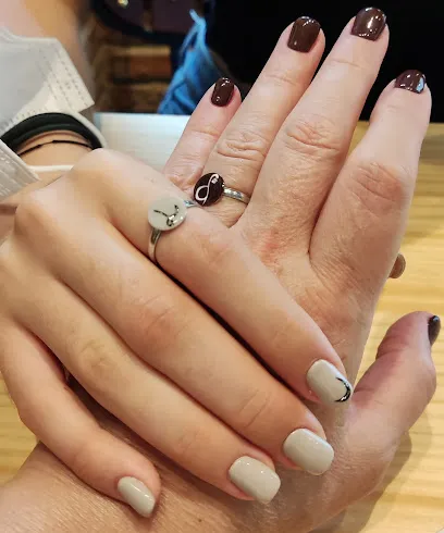 Reinas Nails