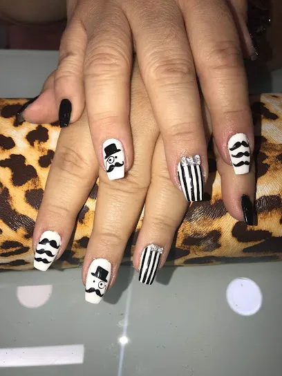 Reinas Nails