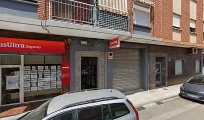 Reyes Salon De Bellesa
