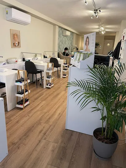 ROMA Salón de Belleza