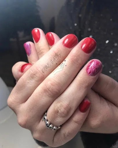 Rome Nails