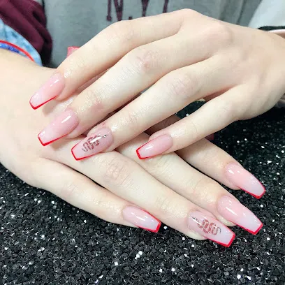 Rosa Nails