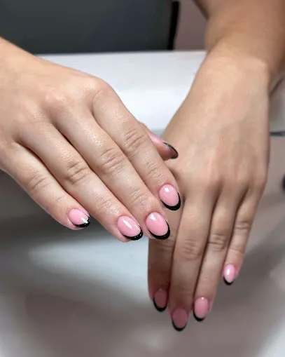 RR Nails STUDIO